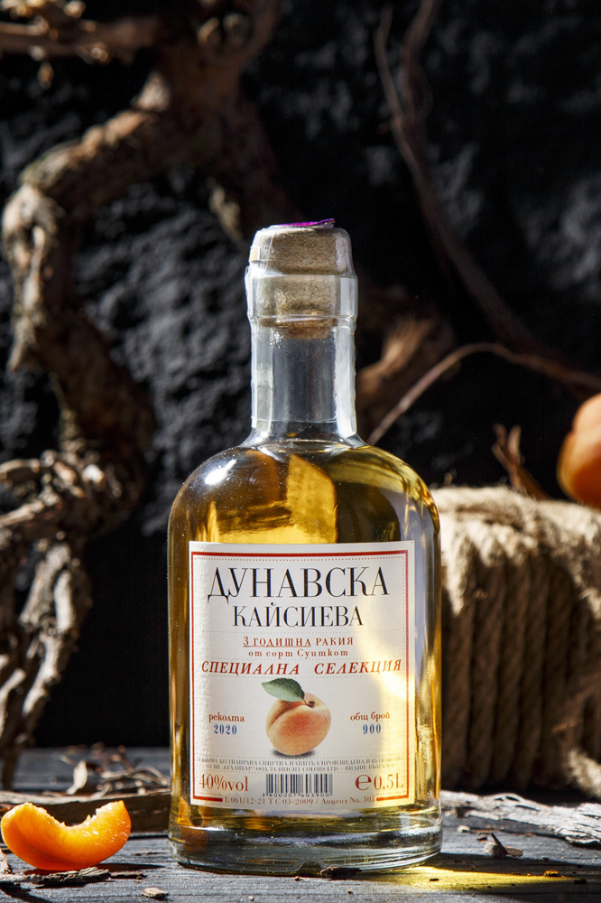Дунавска Кайсиева Ракия - 500 мл. 40% об.